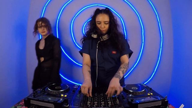 Daisy Hex b2b Babyghost (Techno UK Garage Mix 2023 @lucidradionyc) смотреть онлайн