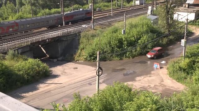 Вода из люка на Урицкого смотреть онлайн