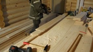 Как надёжно закрепить доску на верстаке без тисков