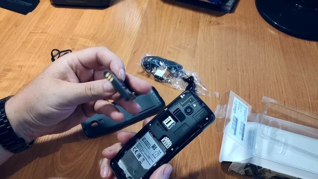 Обзор Nokia 8110 4G
