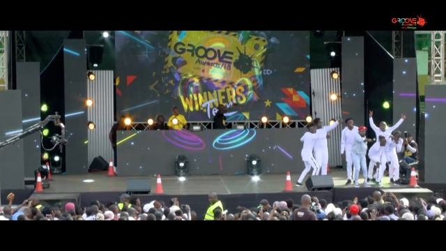 MOJI SHORT BABA LIVE AT GROOVE TOUR EMBU смотреть онлайн