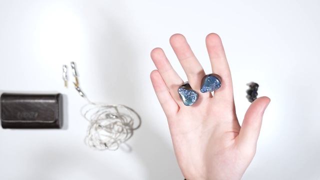 ThieAudio Clairvoyance Review | A Blunt Take смотреть онлайн