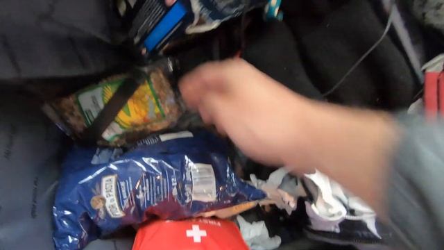 VLOG Что делать, если заклинило ручку чемодана смотреть онлайн