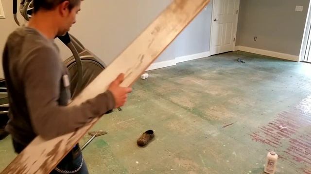 How To Remove The Sticky From Your Subfloor смотреть онлайн