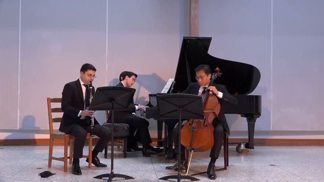 Brahms Trio Op. 114 - Boris Allakhverdyan (clarinet), Ben Hong (cello), & Talon Smith (piano) смотреть онлайн