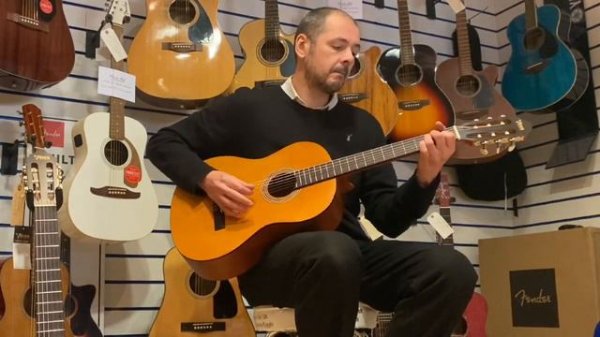 Valencia VC204 & VC204H - Rimmers Music