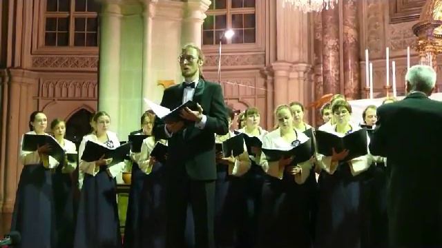 ХОР МГУ - ДУХОВНЫЕ ПЕСНОПЕНИЯ смотреть онлайн