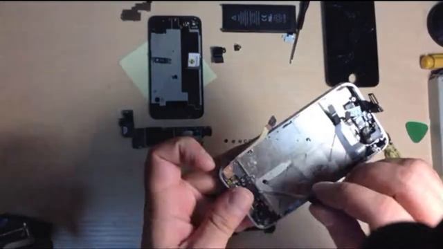 iPhone 4s замена дисплея смотреть онлайн