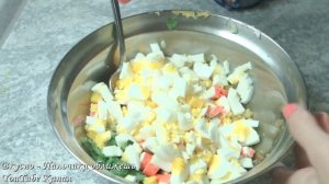 Готовить всем! Салат с пекинской капустой и крабовыми палочками на Новый Год