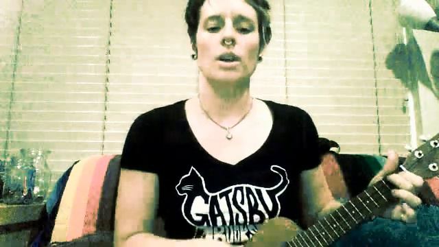 Something in the Way-Nirvana (uke cover) смотреть онлайн