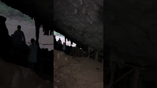 Мистическая Пещера Пхрайя Накхон (Phraya Nakhon Cave) в Хуахине #тайланд #хуахин #путешествия