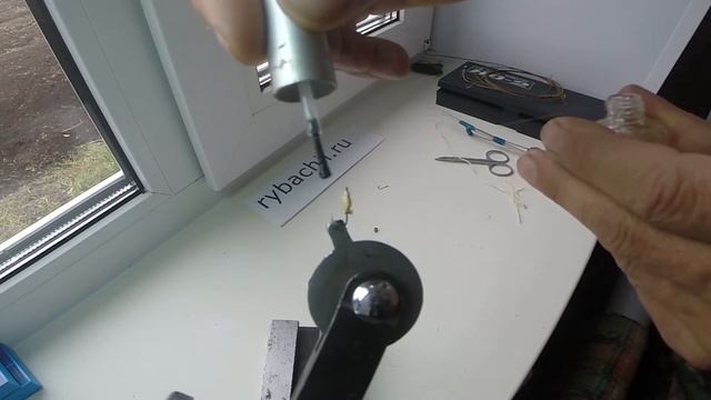 Мушка своими руками, личинка ручейника. смотреть онлайн