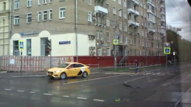 Пустой 71-619А по 26 маршруту на улице Кржижановского смотреть онлайн