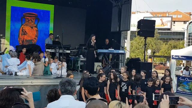 ГРЧКИ ВИКЕНД НА ТРГУ РЕПУБЛИКЕ, (први део) 13.5.2018. смотреть онлайн