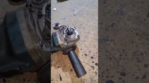 Замена косой шестерни на болгарке Макита Makita 9565H