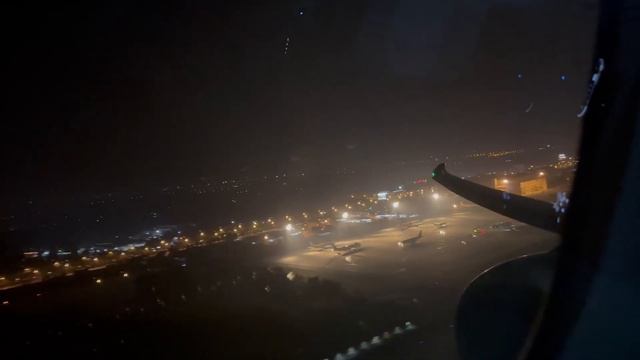 Vietnam Airlines Boeing 787-10 BUSINESS CLASS Hanoi To Ho Chi Minh City.