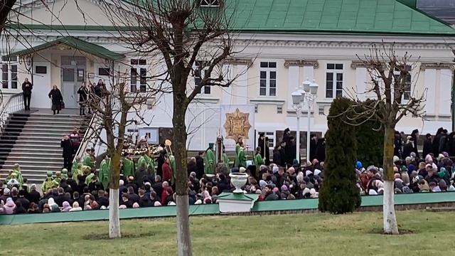 КРАСОТА ЛАВРИ!!!01.01.2023 В Почаевской Лавре! День памяти Амфилохия Почаевского! смотреть онлайн