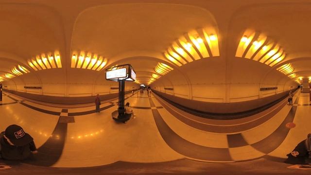 Улица Академика Янгеля. Московское Метро. 360 градусов VR 4К Video. Moscow Subway. смотреть онлайн