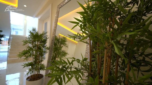 Новый современный дом в американском стиле с бассейном в поселке Чистые Ключи на Киевском шоссе смотреть онлайн