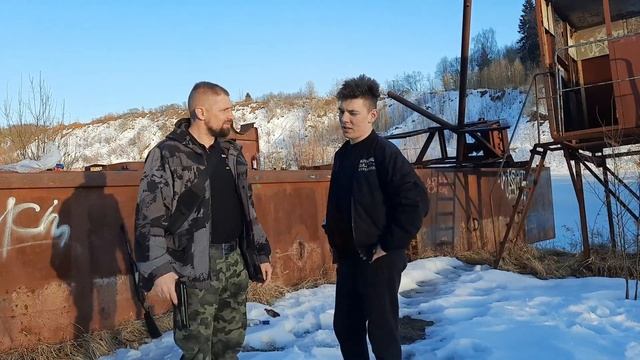 Пистолет против винтовки смотреть онлайн