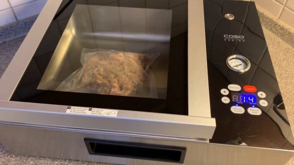 Der CASO VacuChef SlimLine Kammervakuumierer im Test