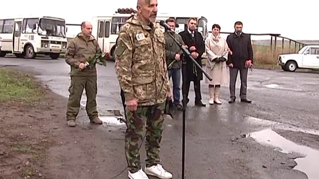 Открытие памятного знака погибшим воинам-освободителям г. Торецка смотреть онлайн