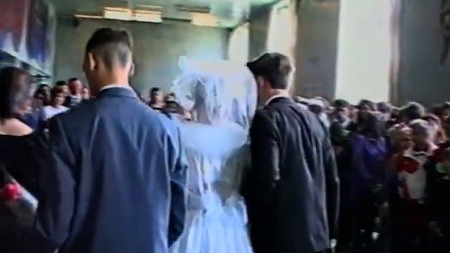 Массовая свадьба на День города смотреть онлайн