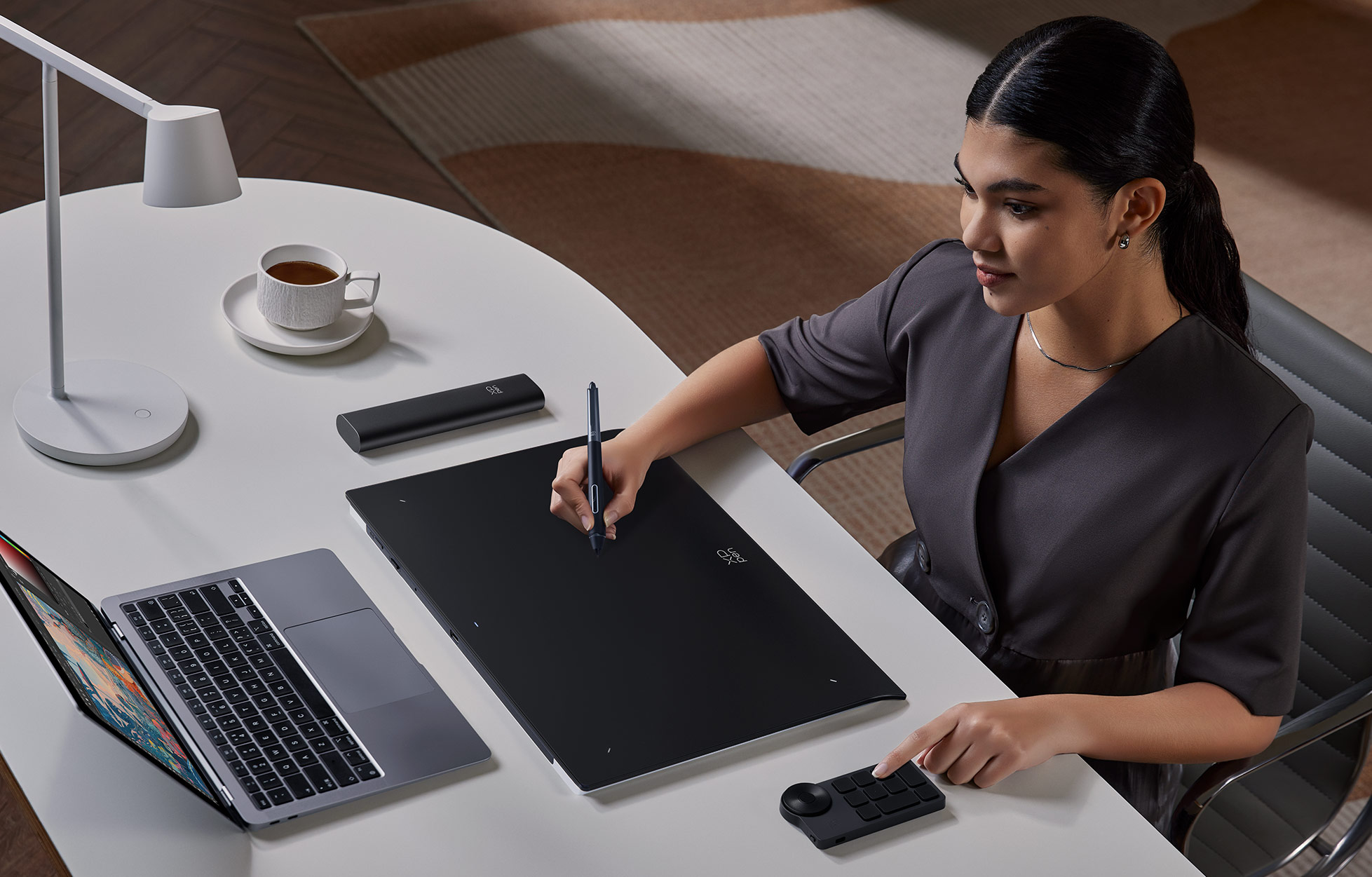 Сверхчувствительный планшет XPPen Deco Pro XLW (2-го поколения) | Обзор от Ro Aiva смотреть онлайн