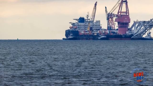 Баржа «Фортуна» завершает строительство одной нитки «Северного потока — 2» смотреть онлайн