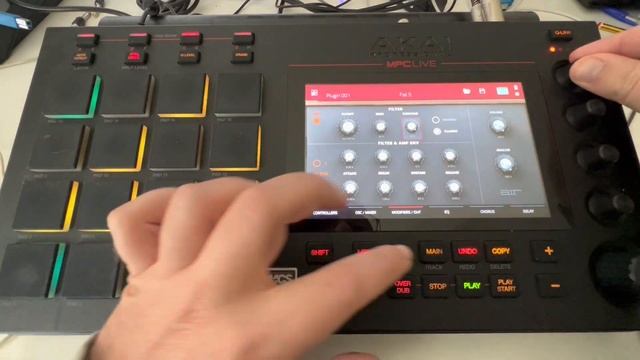 MPC Live Techno Jam - Testing The New Mini D Plugin Instrument