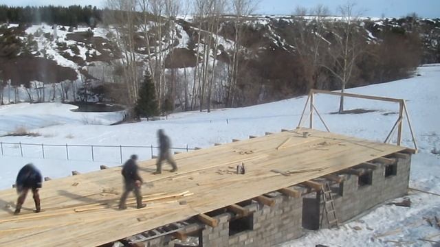 Односкатная или Двухскатная крыша | Строю сарай | Часть 4 смотреть онлайн
