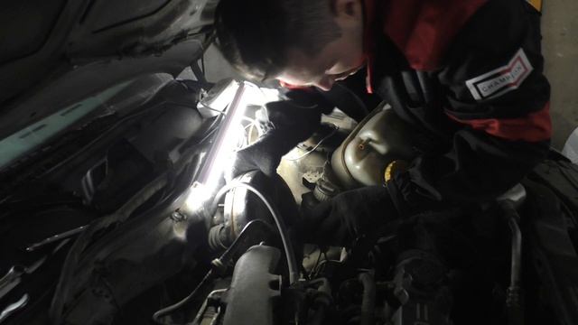 Замена вакуумного усилителя тормозов на Дэу Нексия Daewoo Nexia смотреть онлайн