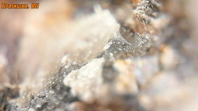 Мир камней. Гранит под микроскопом или картины создаваемые природой. Красивые кадры. смотреть онлайн
