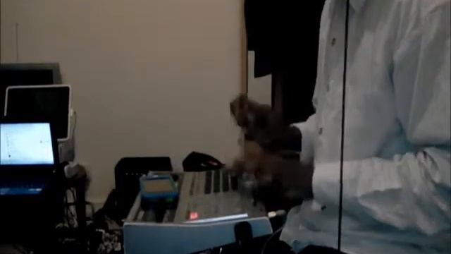 'Mr.Gadget' Finger Drumming On His 'Boss DR-880 Drum Machine To 'The Remedy' by Jason Mraz смотреть онлайн