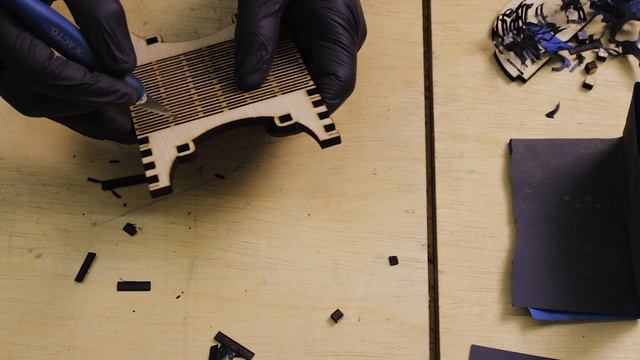 Laser Cutting a Puzzle Box with a Dark Secret. смотреть онлайн