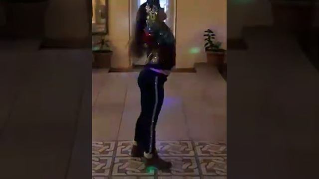 Маргарита танцует. кафе Удача. смотреть онлайн