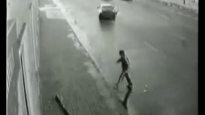 Вот что значит " Родился в рубашке"