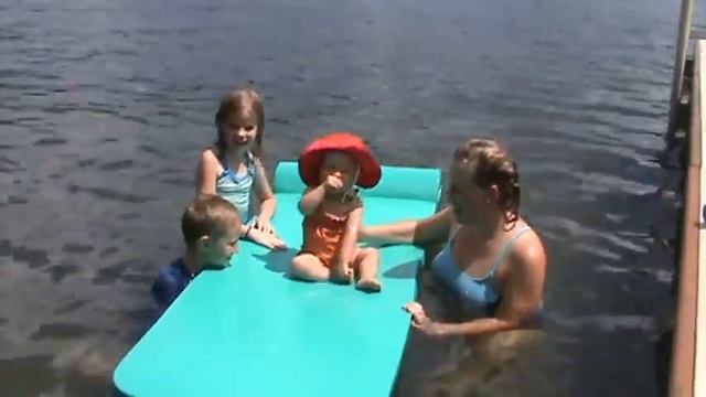 Playing at the Lake 3 смотреть онлайн