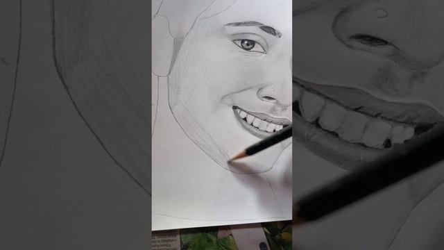 realistic portrait drawing,realistic shading / The Sketch Cafe смотреть онлайн