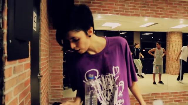 WORKSHOP HOUSE DANCE - GABY INFANTE l URBAN MOTION CREW смотреть онлайн