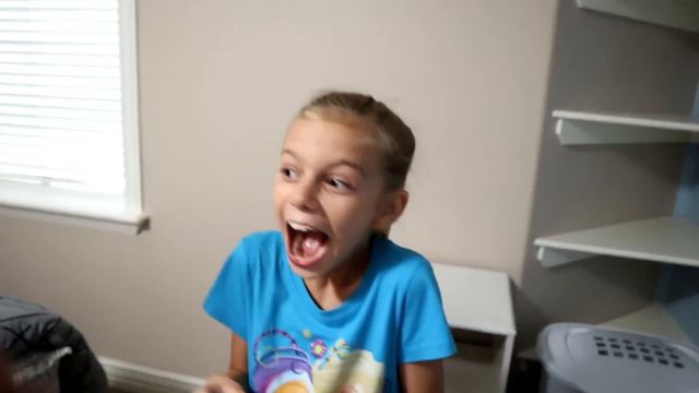 ESCAPE Granny in OLD Tannerites House!! You WON’T Do It! смотреть онлайн