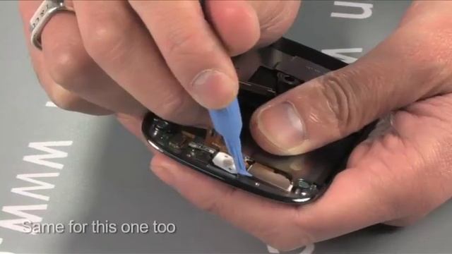 BlackBerry Torch 9800 disassembly tutorial смотреть онлайн