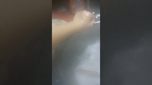 Лизун из муки ,воды и соли без натрия и клея пва-м смотреть онлайн