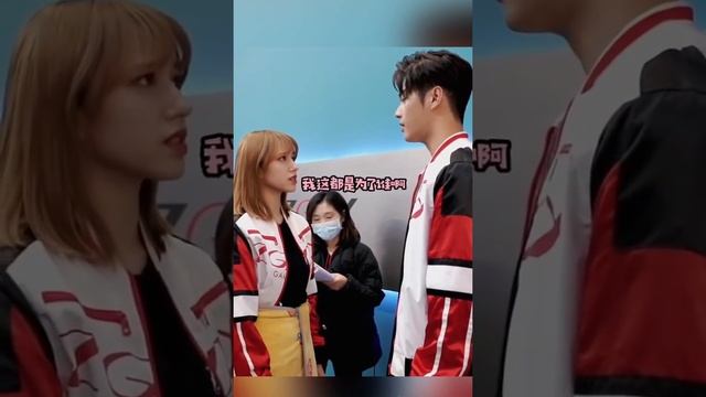 Xu Kai & Cheng Xiao Happy moments смотреть онлайн