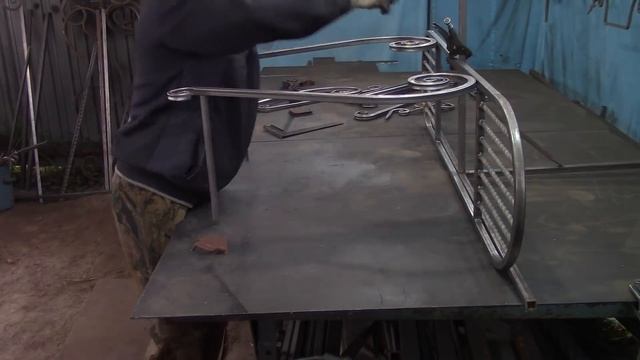 Шикарный Мангал с подставкой из ПРОФИЛЬНОЙ трубы! Холодная ковка смотреть онлайн