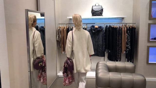 Shopping vlog Минск. Небюджетный шопинг. ТЦ Метрополь | Примерки со стилистом смотреть онлайн
