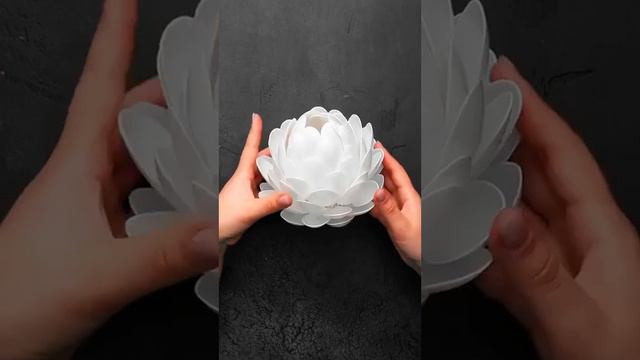 Светильник из обычных ложек😱Оставь реакцию🔥, если пост был полезен смотреть онлайн