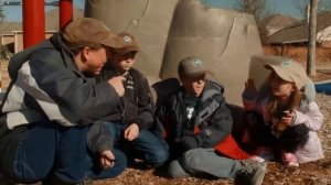 МАМА ТИ-РЕКС НАСТУПАЕТ | Ти-рексы - Динозавры для детей