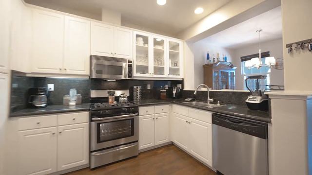 26271 Iris Ave, Moreno Valley CA 92555 | Amanda Zito смотреть онлайн