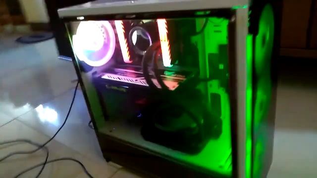 Intel Xeon E5 2650 V2 Costume Build смотреть онлайн